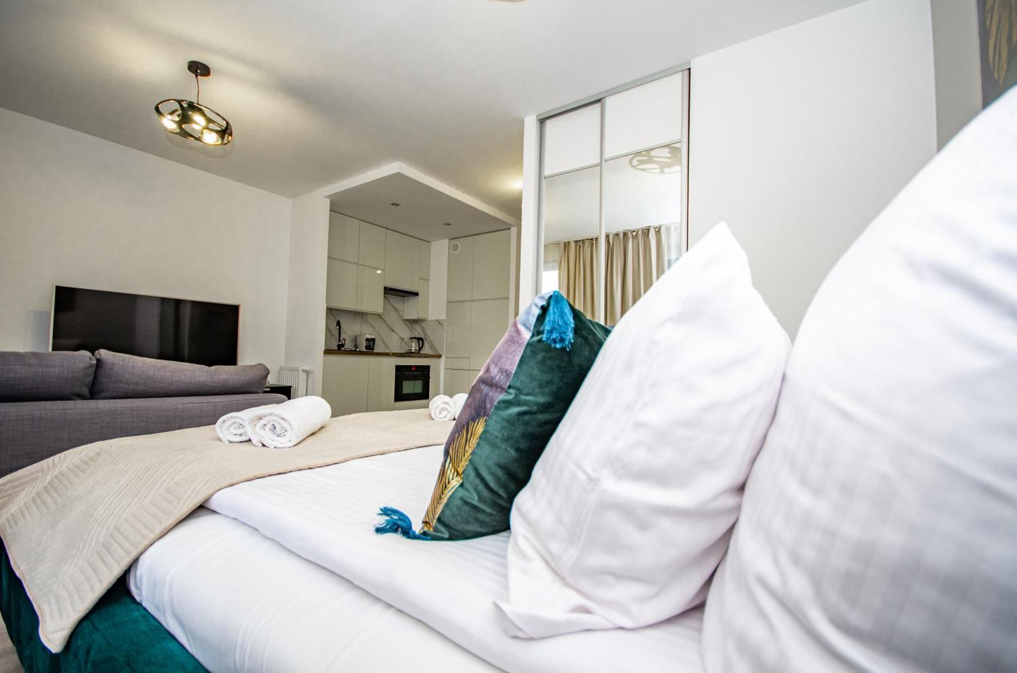 Inpoint Zablocie Modern Apartments For Work&Travel Краков Экстерьер фото